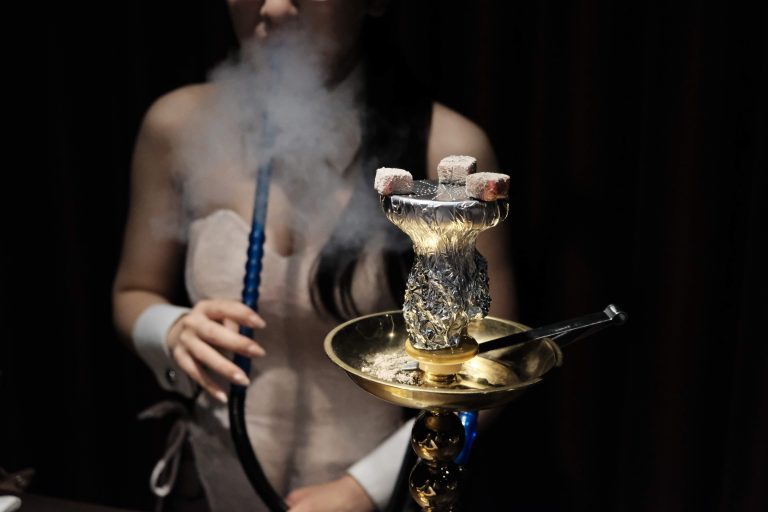 SHISHA 秋葉原のバニーガール・バー「Bunny Palace」（バニーパレス）